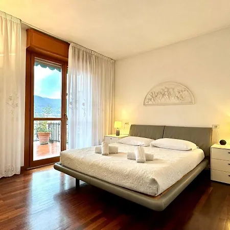 Maison P La Spezia